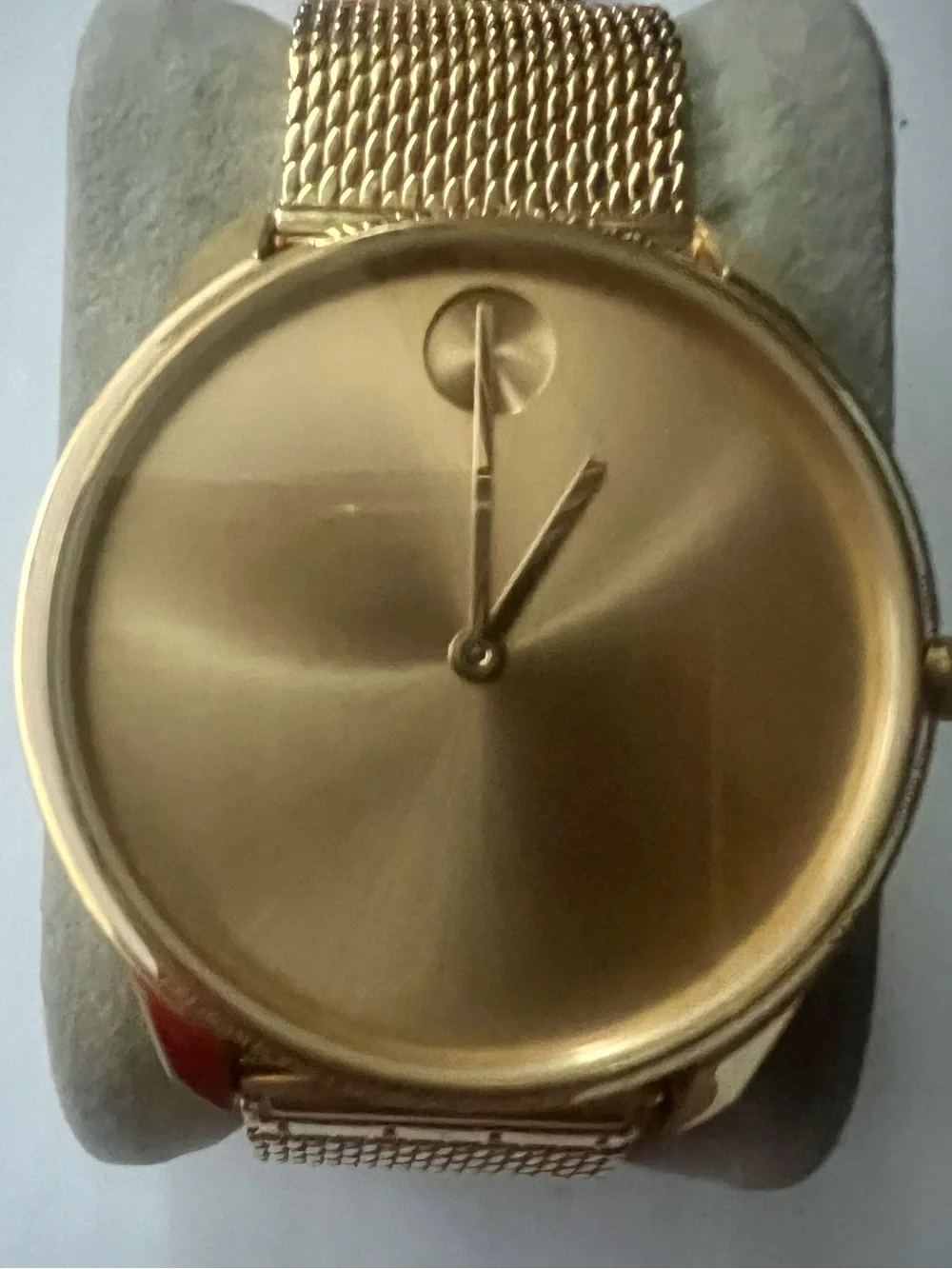 Minimalist Gold Mesh Strap Watch - Gold